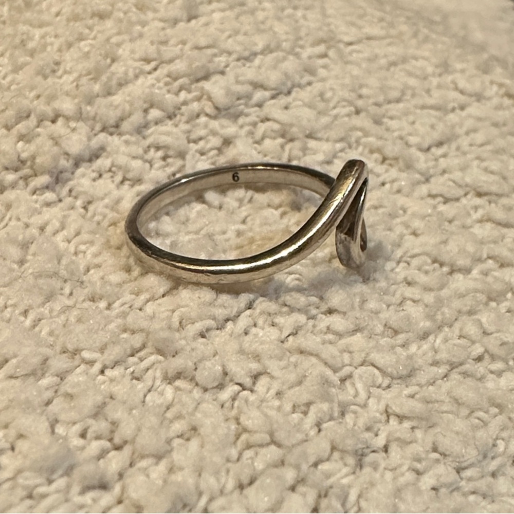 Pura Vida Silver Wave Ring - Picture 2 of 3